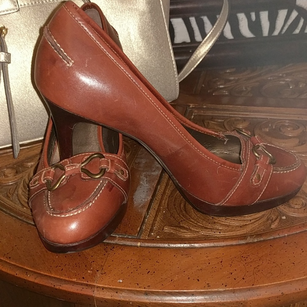 Talbot's pumps